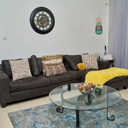 Caribbean Estates, 10 Mins From The Beach, Beautiful Gated Community Portmore Zewnętrze zdjęcie