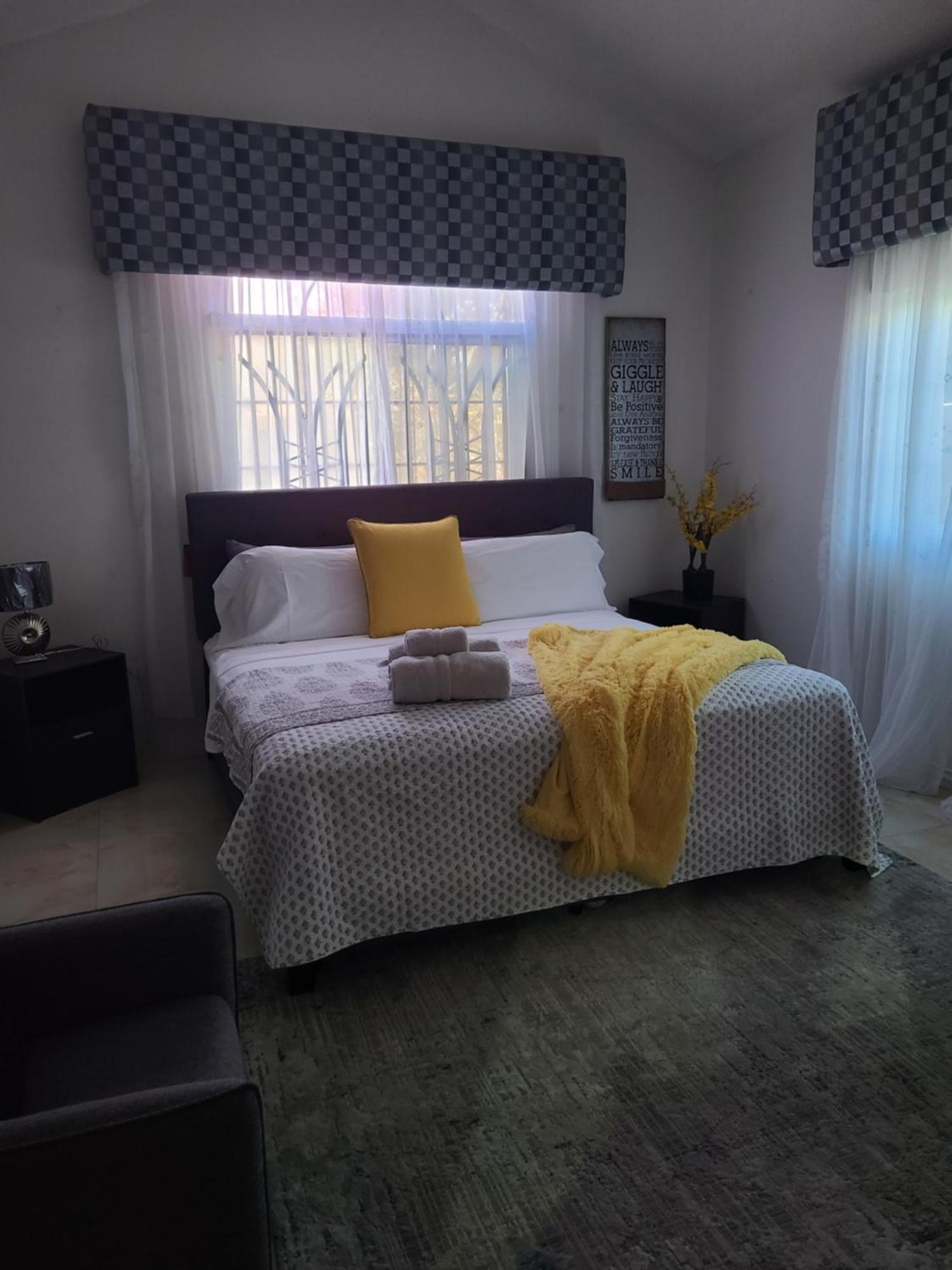 Caribbean Estates, 10 Mins From The Beach, Beautiful Gated Community Portmore Zewnętrze zdjęcie